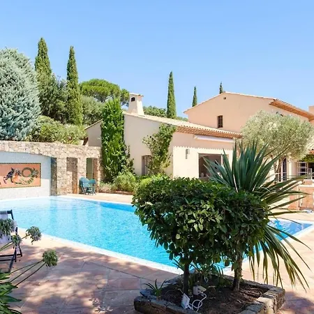 Apartmán Charming, Elegant, Spacious House In Saint-raphael
