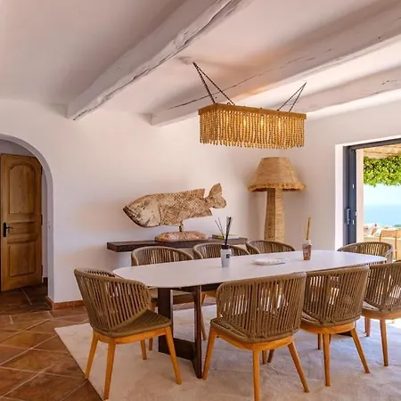 Apartmán Charming, Elegant, Spacious House In Saint-raphael Saint-Raphaël
