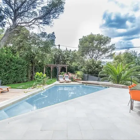 Charming, Elegant, Spacious House In Saint-raphael Saint-Raphaël