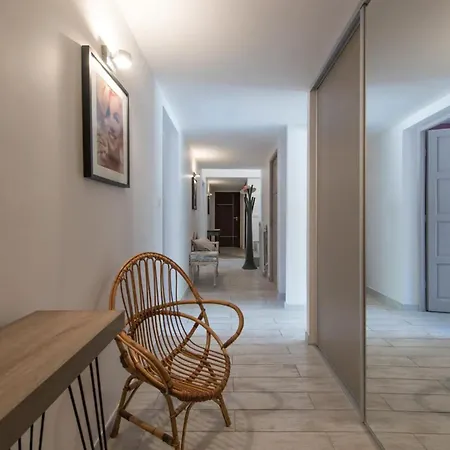 Charming, Elegant, Spacious House In Saint-raphael Saint-Raphaël