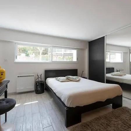 Apartmán Charming, Elegant, Spacious House In Saint-raphael *